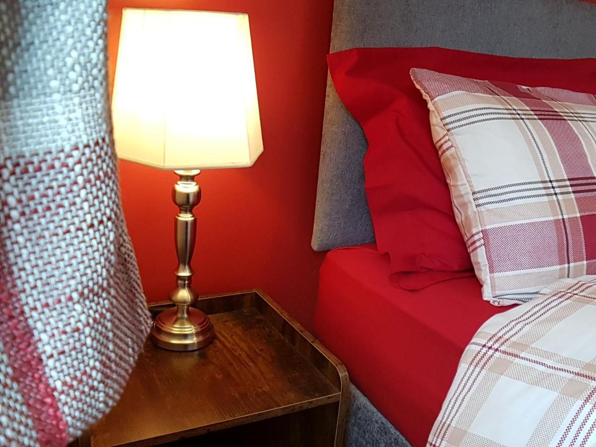 Hill View 2 Bedroom Free Parking Inverness Kültér fotó