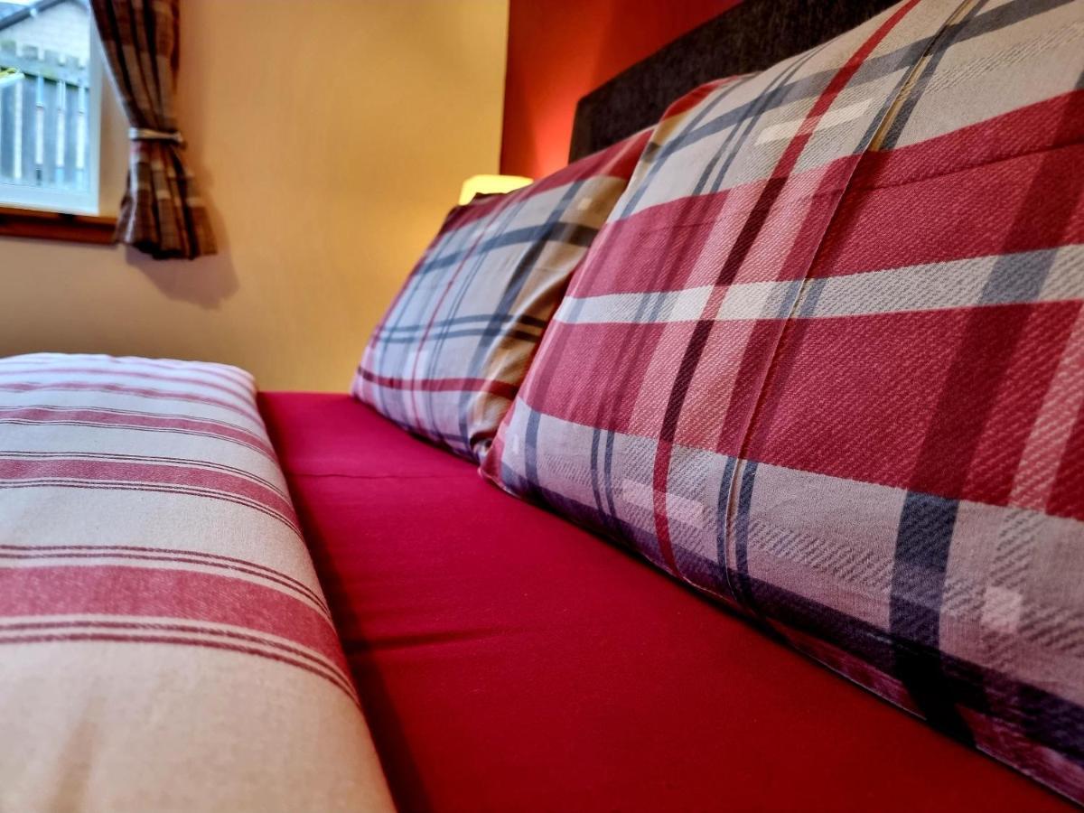 Hill View 2 Bedroom Free Parking Inverness Kültér fotó