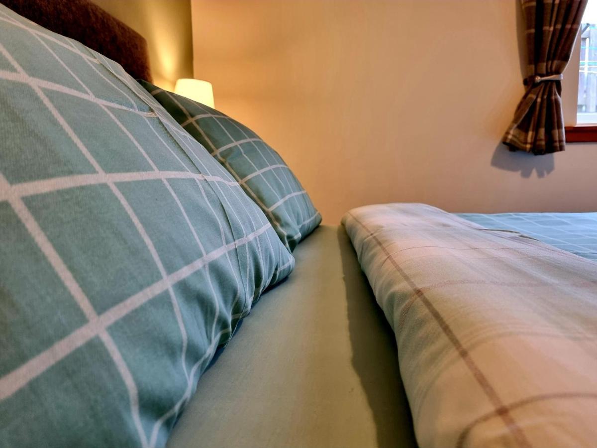 Hill View 2 Bedroom Free Parking Inverness Kültér fotó